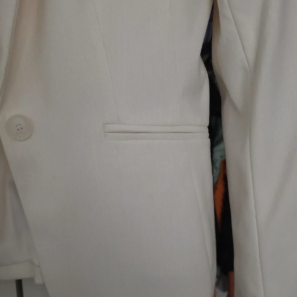 Classic Cream Single-Button Blazer for Women Sz XSmall 17×23 - Picture 5 of 10